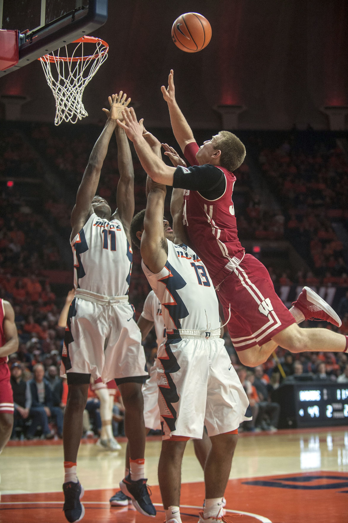 Wisconsin Illinois Basketball